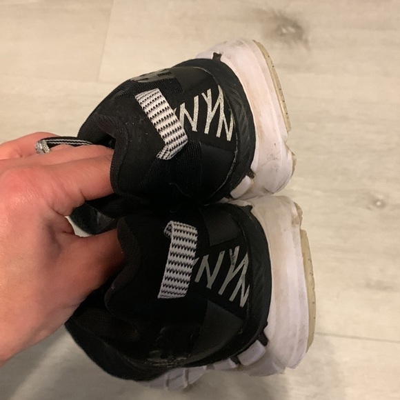 Hoka one one Clifton 6 sneakers shoes black‎ white size 7.5 - Picture 2 of 9